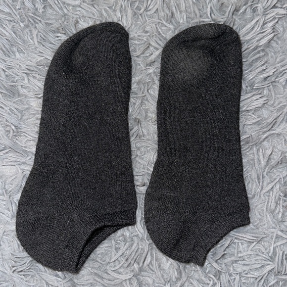 Used athletic socks - Picture 2 of 2